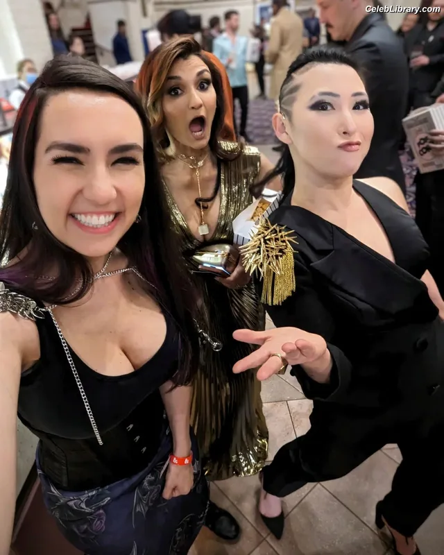Trisha Hershberger photo 9 of 1447