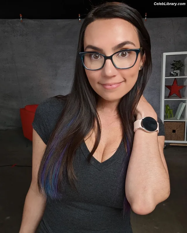 Trisha Hershberger photo 20 of 1447