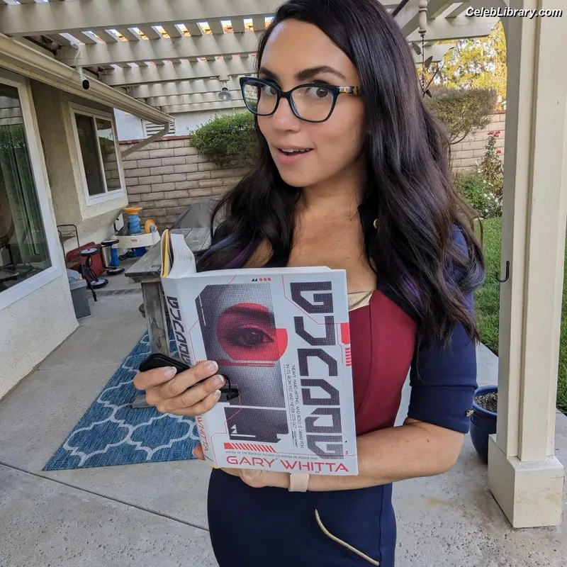 Trisha Hershberger photo 7 of 1447