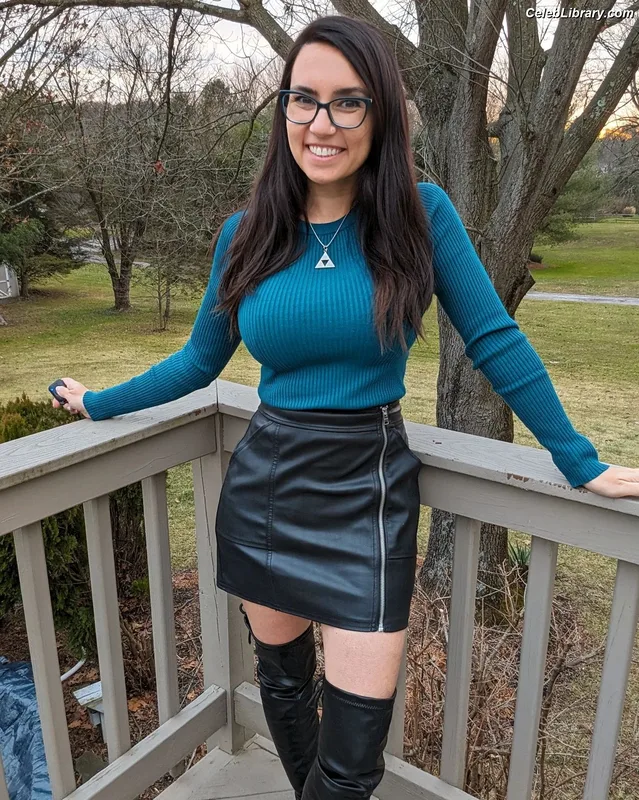 Trisha Hershberger photo 3 of 1447