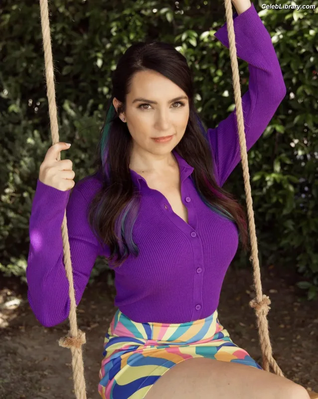 Trisha Hershberger photo 7 of 1447