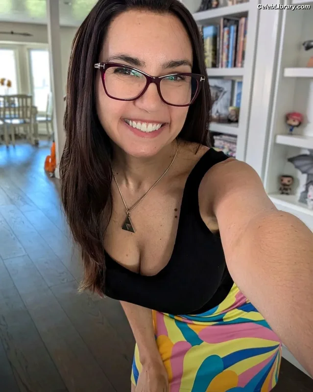 Trisha Hershberger photo 14 of 1447