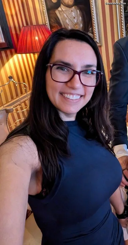 Trisha Hershberger photo 3 of 1447