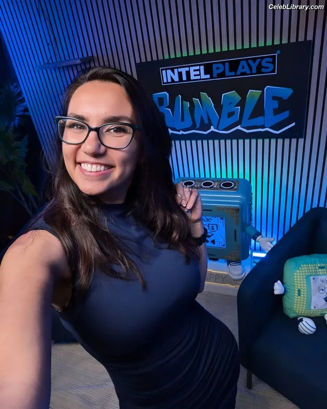 Trisha Hershberger photo 7 of 1447
