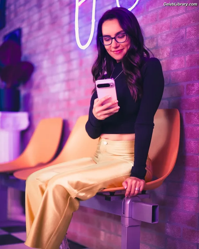 Trisha Hershberger photo 2 of 1447