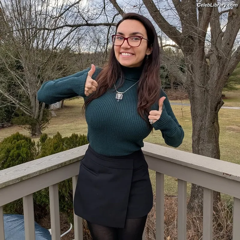 Trisha Hershberger photo 19 of 1447