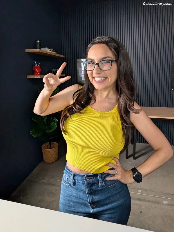 Trisha Hershberger photo 13 of 1447