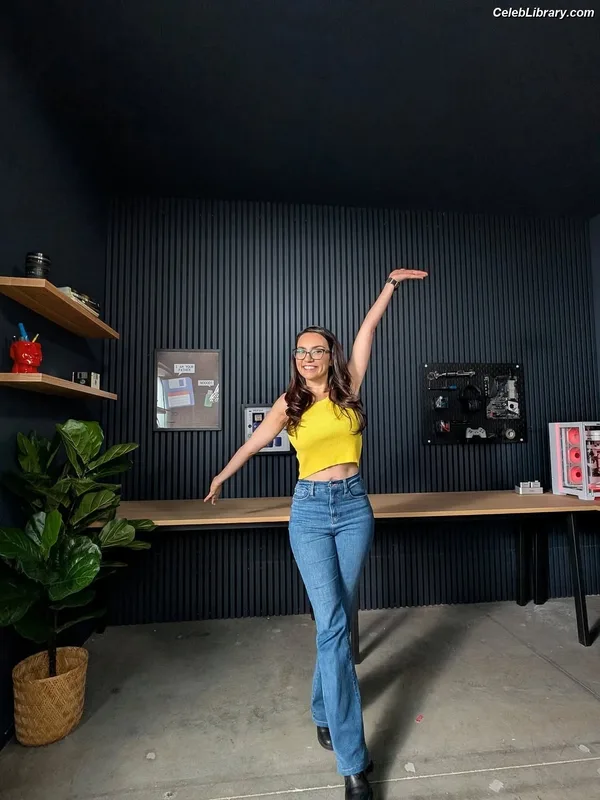 Trisha Hershberger photo 17 of 1447