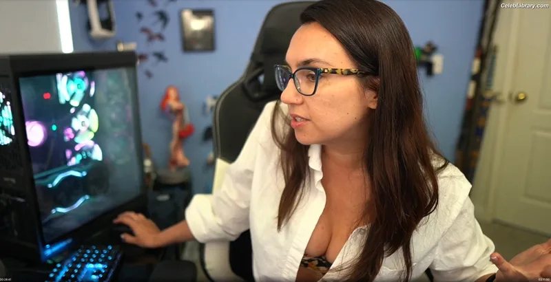 Trisha Hershberger photo 6 of 1447