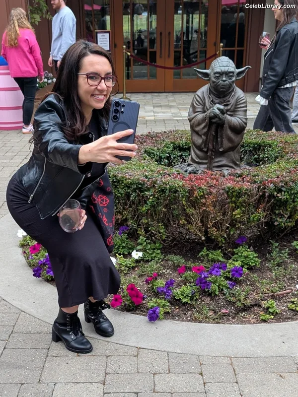 Trisha Hershberger photo 1 of 1447