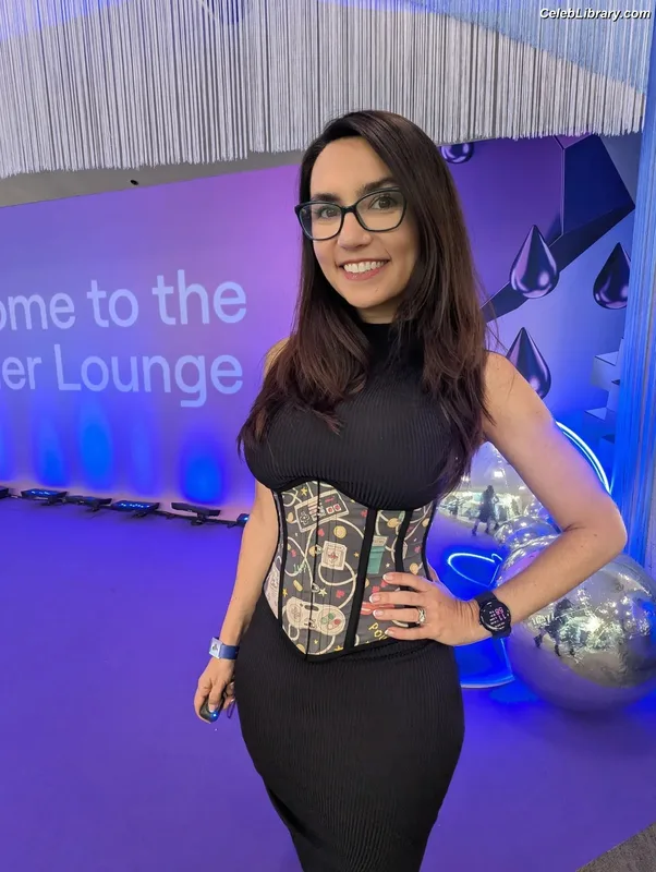 Trisha Hershberger photo 11 of 1447