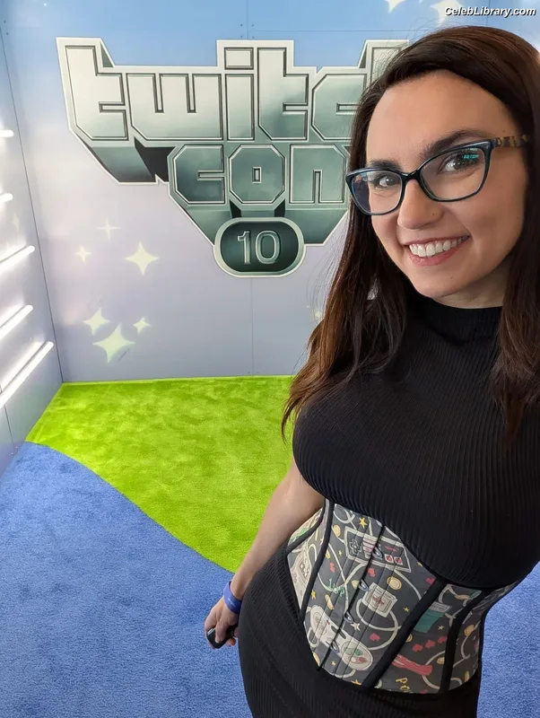 Trisha Hershberger photo 15 of 1447
