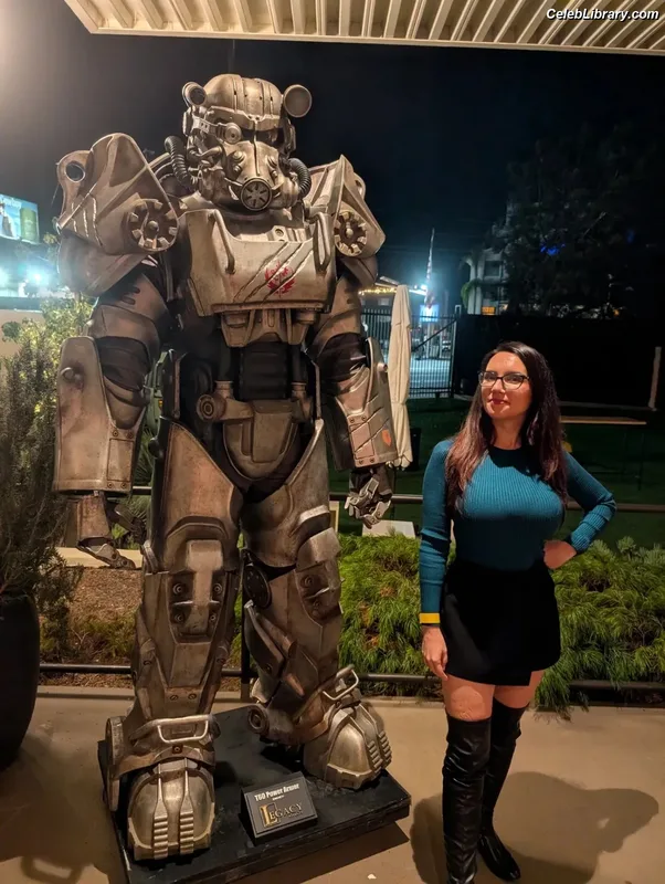 Trisha Hershberger photo 10 of 1447