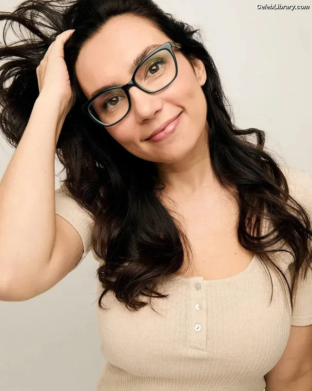 Trisha Hershberger photo 22 of 1447