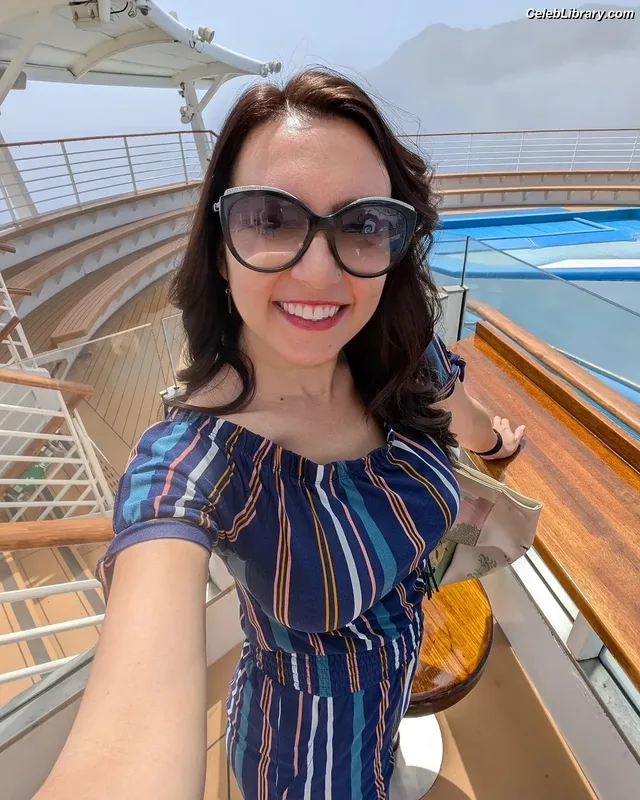 Trisha Hershberger photo 9 of 1447