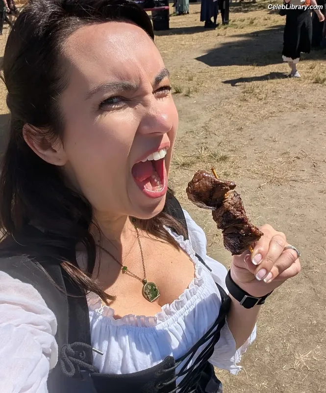 Trisha Hershberger photo 15 of 1447