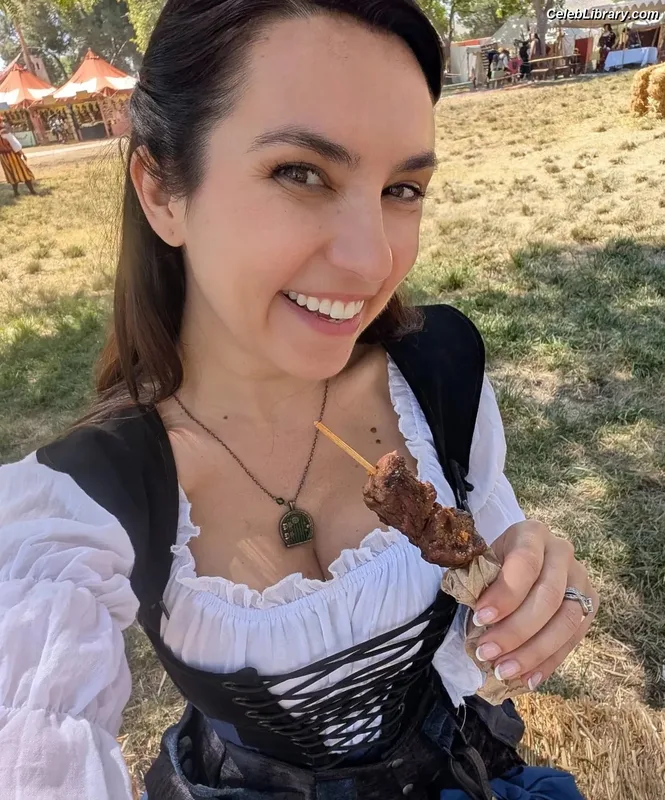 Trisha Hershberger photo 16 of 1447