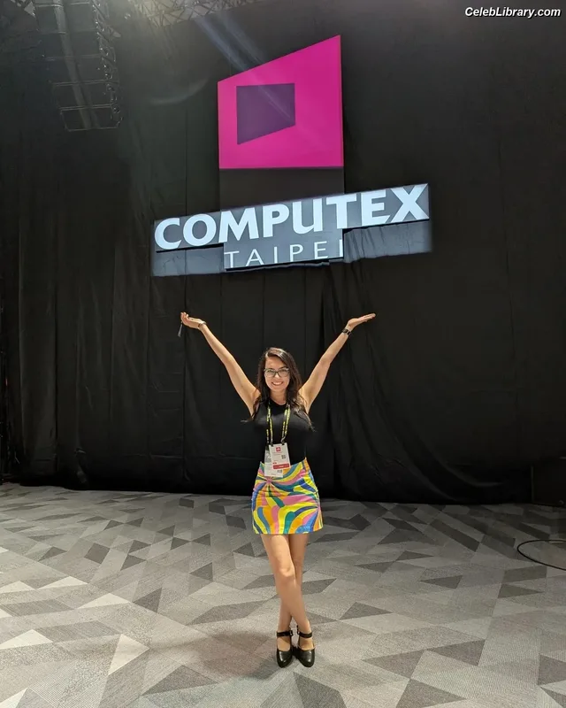 Trisha Hershberger photo 3 of 1447