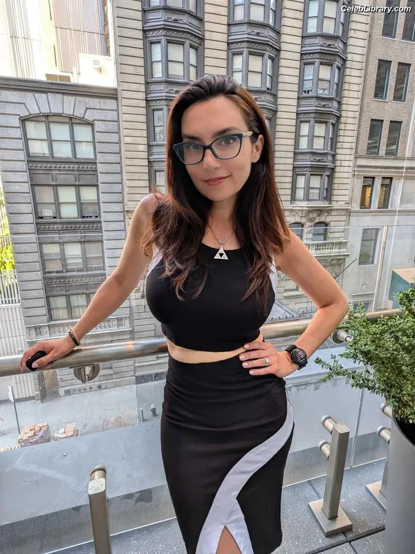 Trisha Hershberger photo 8 of 1447