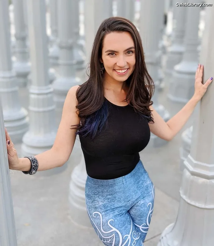 Trisha Hershberger photo 1 of 1447