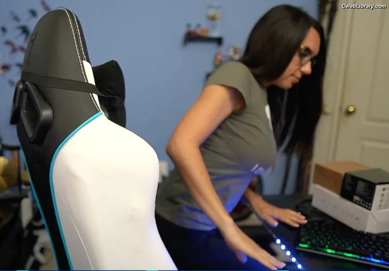 Trisha Hershberger photo 15 of 1447