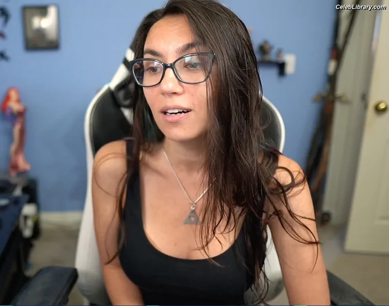 Trisha Hershberger photo 16 of 1447