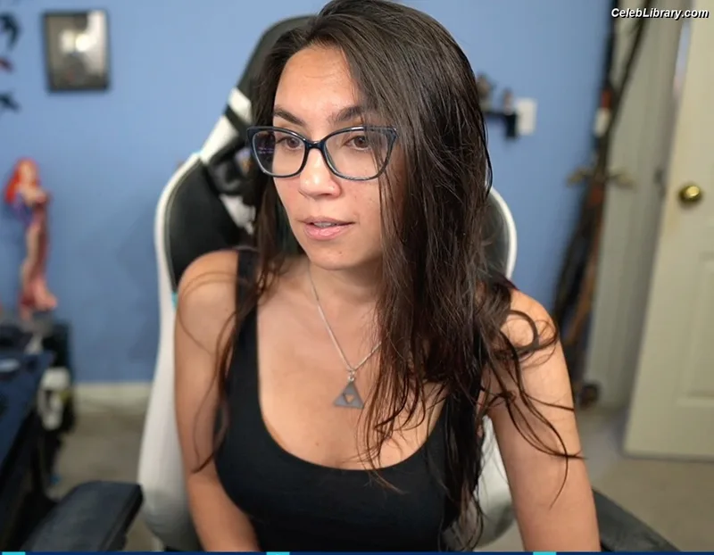 Trisha Hershberger photo 17 of 1447