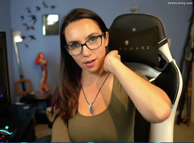 Trisha Hershberger photo 3 of 1447