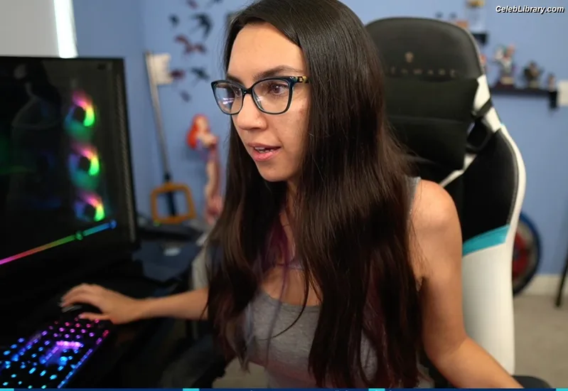 Trisha Hershberger photo 12 of 1447