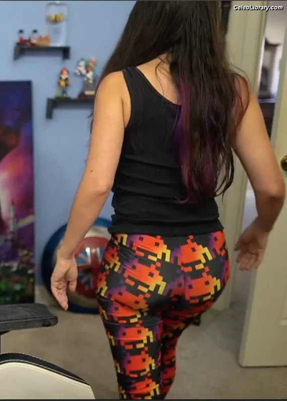 Trisha Hershberger photo 15 of 1447