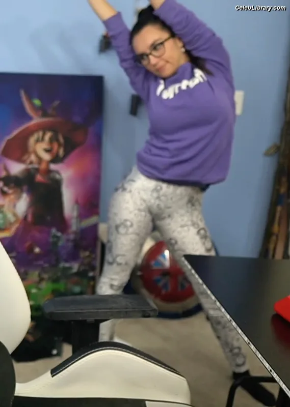Trisha Hershberger photo 18 of 1447