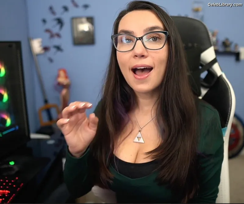 Trisha Hershberger photo 1 of 1447