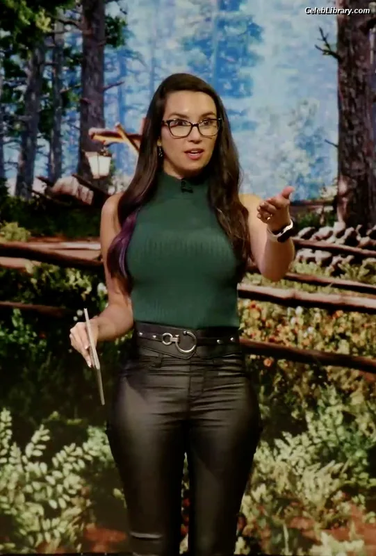 Trisha Hershberger photo 16 of 1447