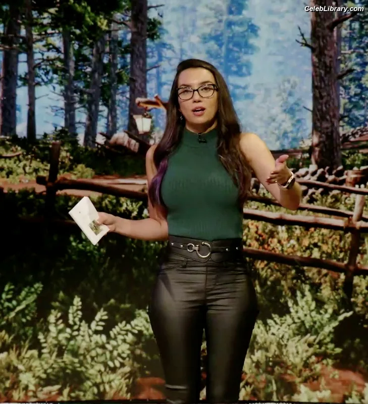 Trisha Hershberger photo 17 of 1447