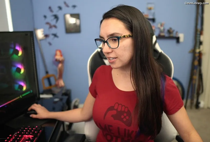 Trisha Hershberger photo 5 of 1447