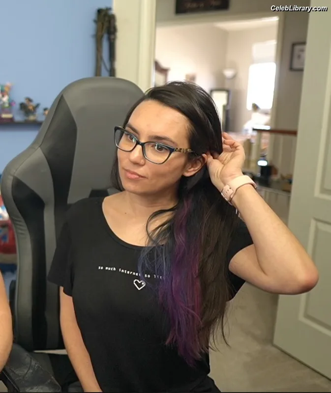 Trisha Hershberger photo 23 of 1447