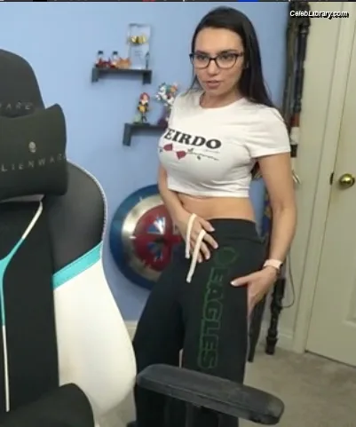 Trisha Hershberger photo 2 of 1447