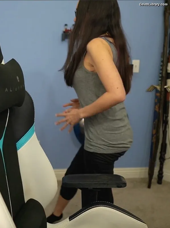 Trisha Hershberger photo 14 of 1447