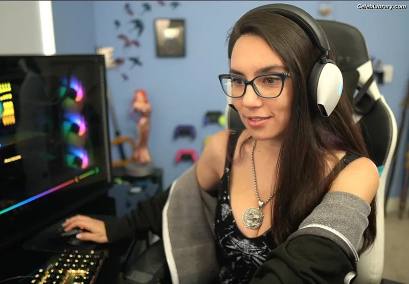 Trisha Hershberger photo 17 of 1447