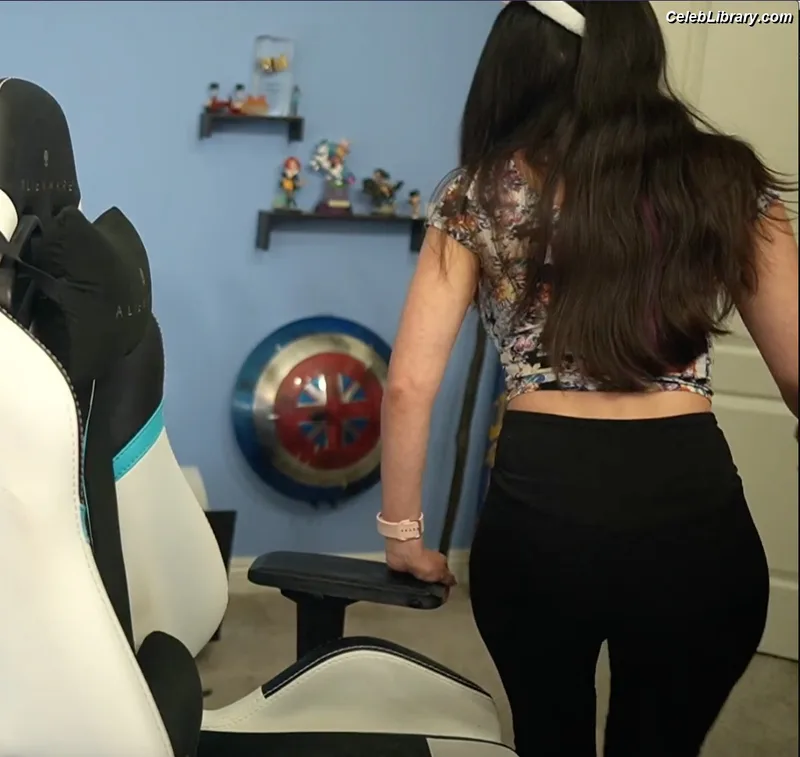 Trisha Hershberger photo 22 of 1447