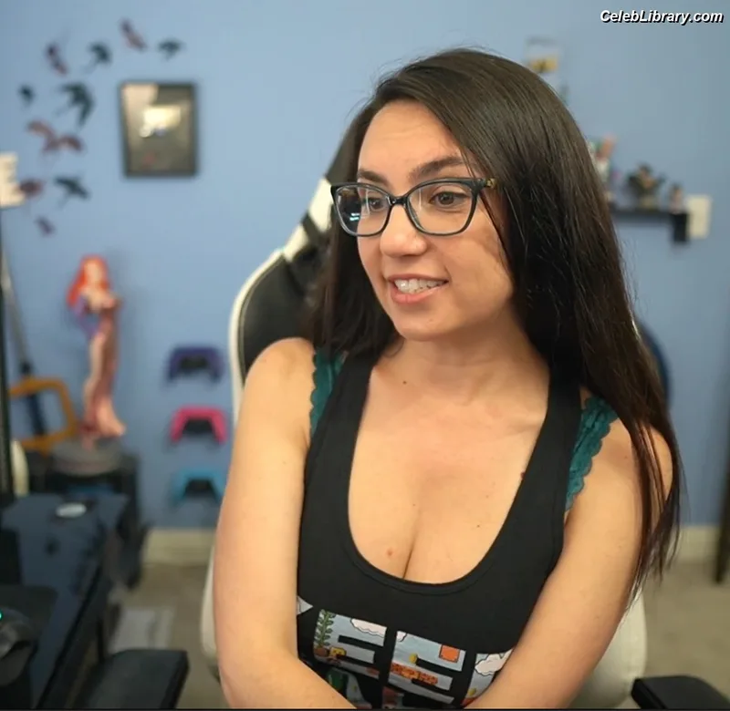 Trisha Hershberger photo 9 of 1447