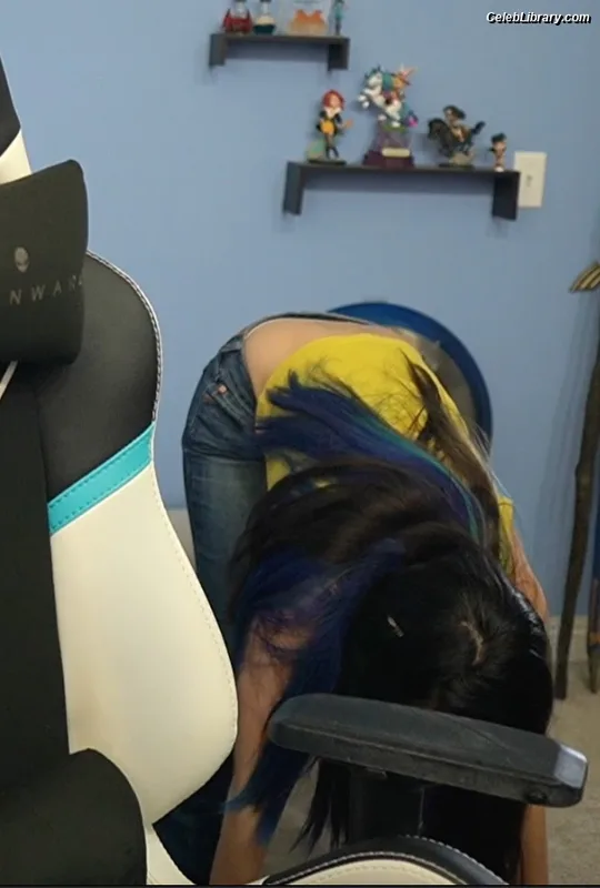 Trisha Hershberger photo 20 of 1447