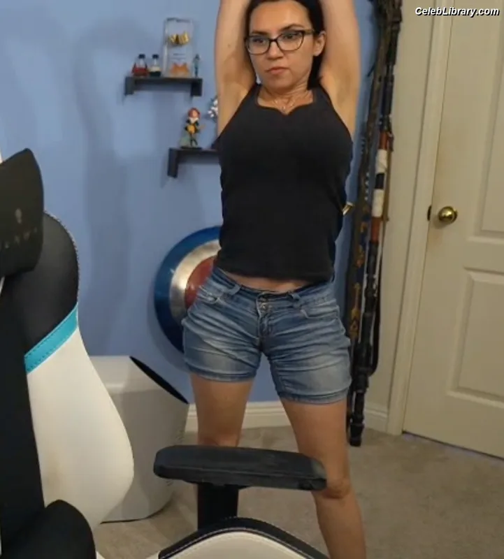 Trisha Hershberger photo 8 of 1447