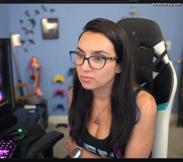 Trisha Hershberger photo 15 of 1447