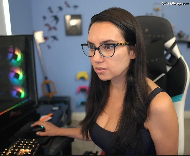 Trisha Hershberger photo 16 of 1447