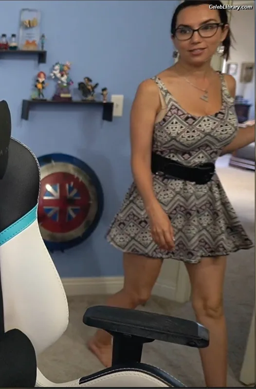 Trisha Hershberger photo 5 of 1447