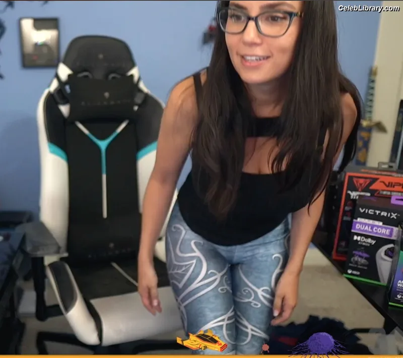 Trisha Hershberger photo 2 of 1447