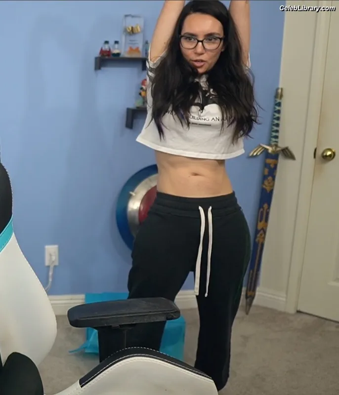 Trisha Hershberger photo 5 of 1447
