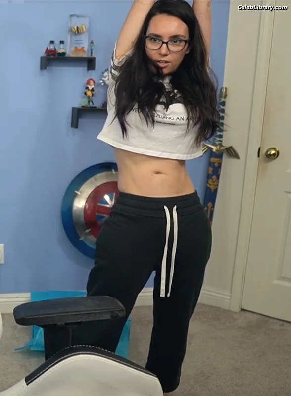 Trisha Hershberger photo 7 of 1447