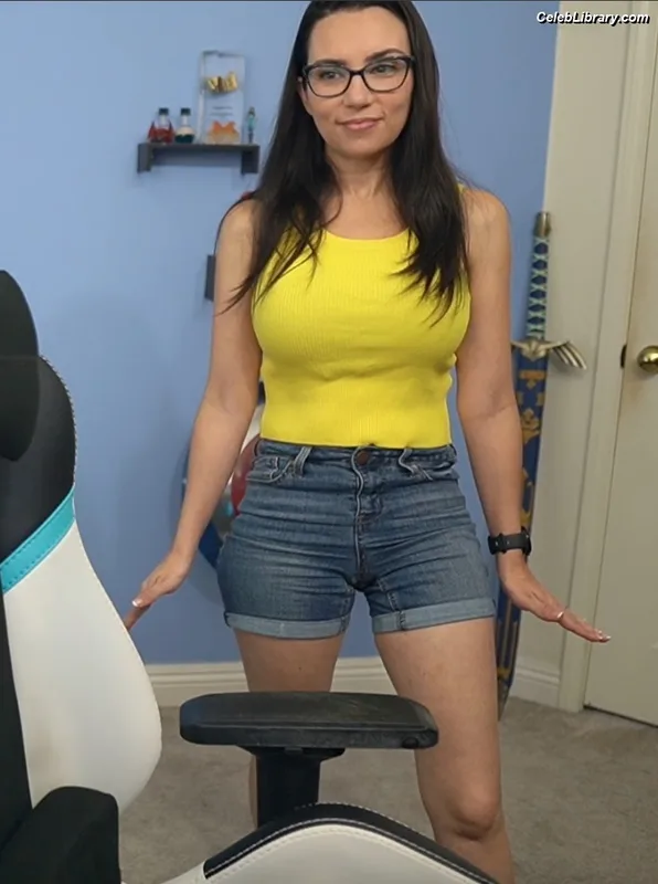 Trisha Hershberger photo 22 of 1447